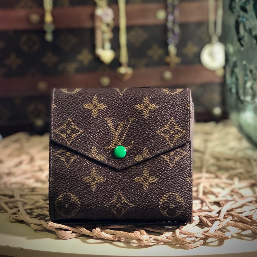 💚Authentic Louis Vuitton Vintage Elise Wallet